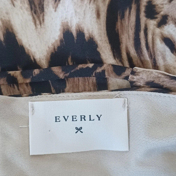 EVERLY Animal Print Mini Cocktail Dress Lepard Clubbing Y2K USA - Picture 5 of 5